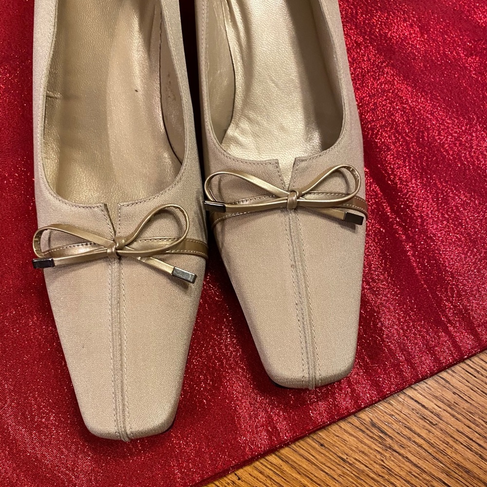 Stuart Weitzman Tan Low Heels - image 2